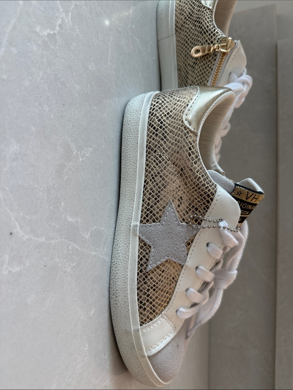 Vintage Havana Metallic Gold Star Lace-Up Sneakers - Gold/White